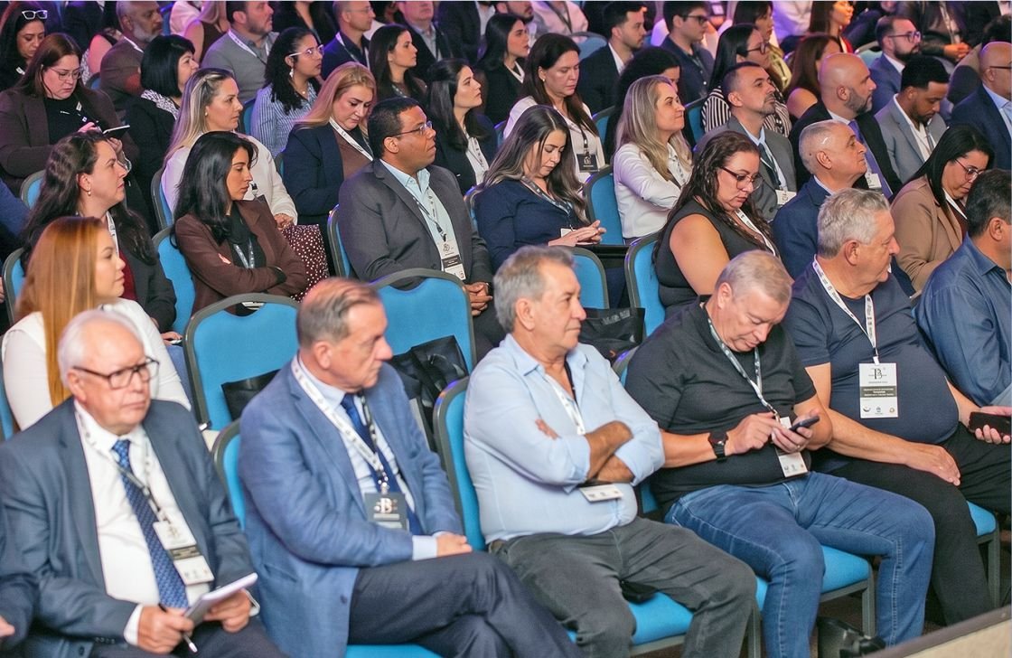 DIREITO DO TRABALHO | Sindicato dos Comerciários de Campinas participa do 18º Congresso de Advogados da Fecomerciários